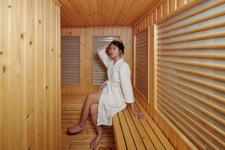 Holistic treatments promoting natural pain relief