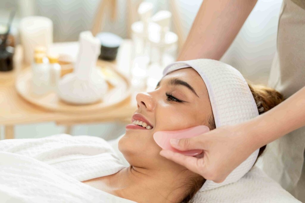 Therapeutic Gua Sha session in a wellness clinic (1)
